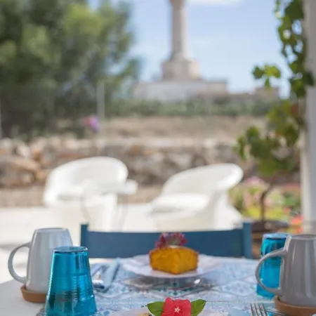 Casa Del Faro Sanvallero Bed & Breakfast