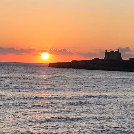 Casa Del Faro Sanvallero Adults Only Bed & Breakfast 4*