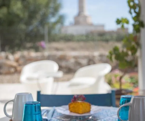 Casa Del Faro Sanvallero Bed & Breakfast