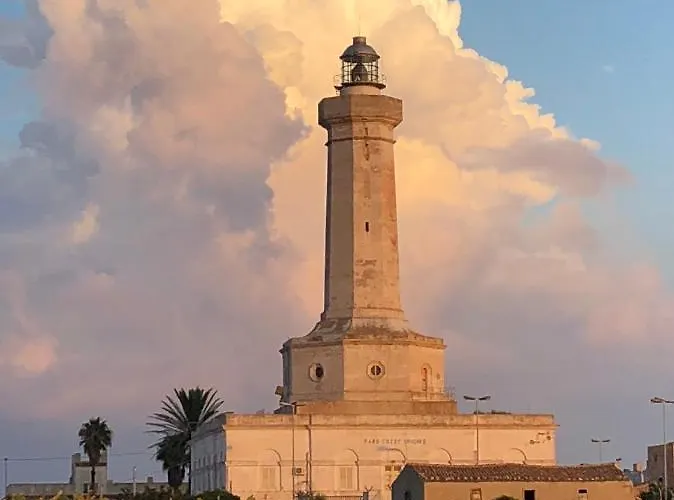 Casa Del Faro Sanvallero 4*