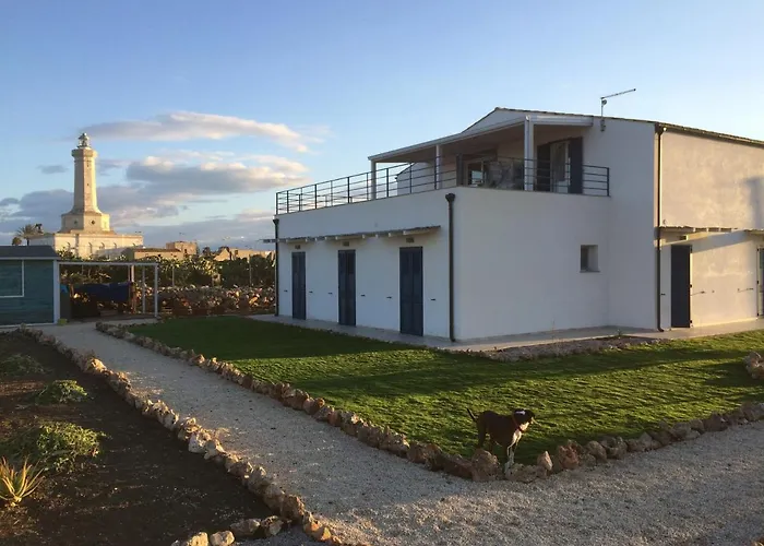 Casa Del Faro Sanvallero 4*
