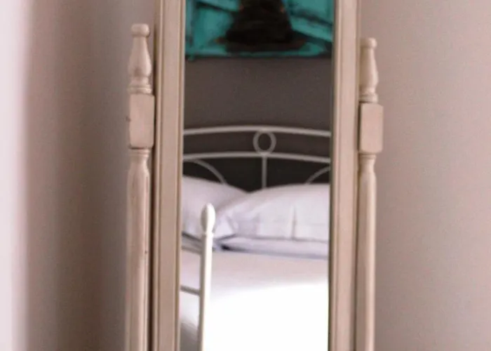Casa Del Faro Sanvallero Bed & Breakfast 4*